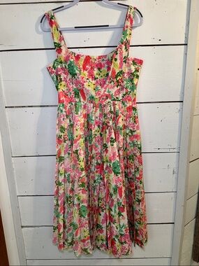 Tuckernuck Fiora Floral Pleat Dress